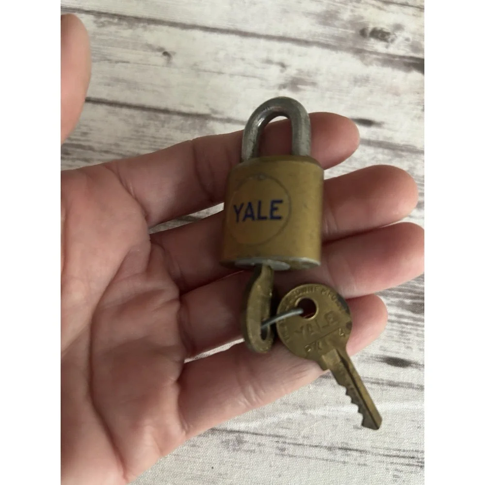 Vintage Padlock Lock Yale Connecticut Small Mini Brass 2 Keys